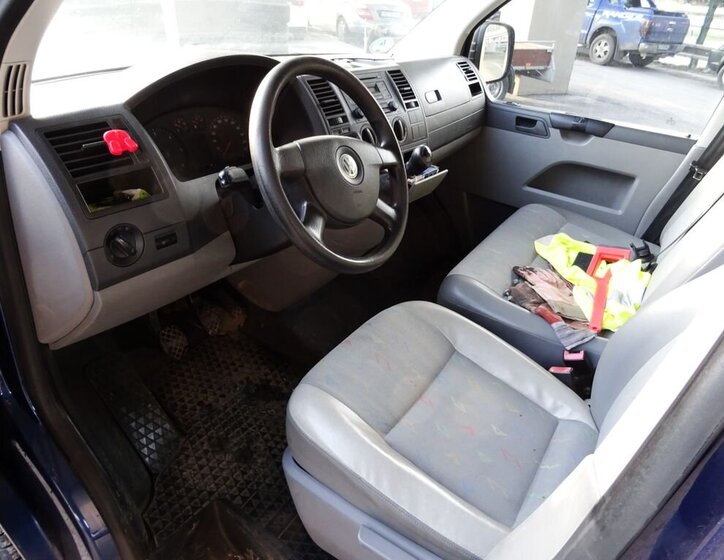 Volkswagen Transporter Skříň 2,5 l 96 kw