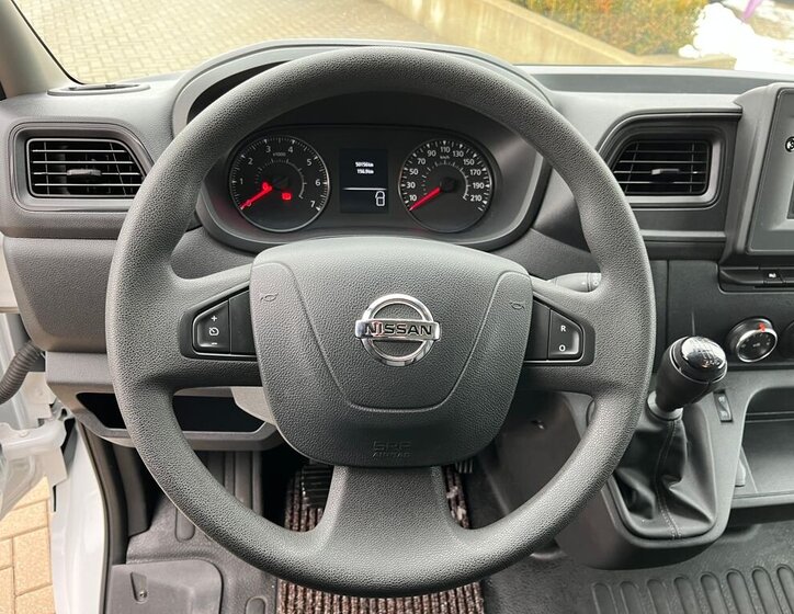 Nissan Interstar Skříň 2,3 l 100 kw