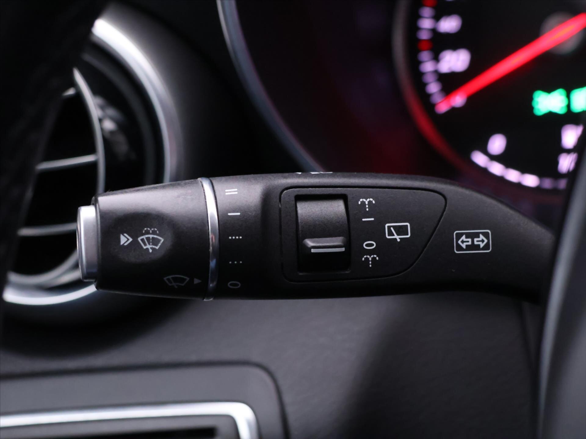 Mercedes-Benz Třídy C Kombi 2,1 l 150 kw