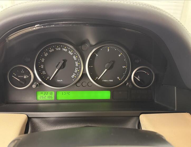 Land Rover Range Rover 21