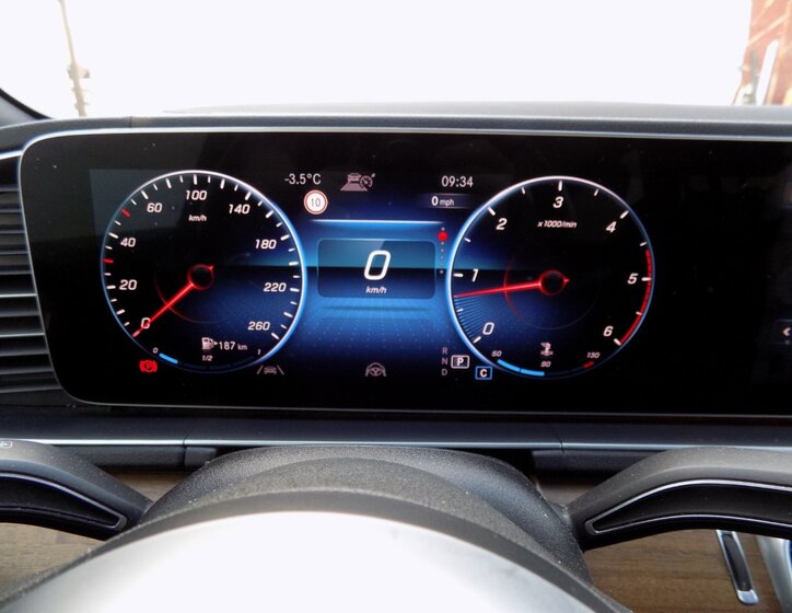 Mercedes-Benz GLS SUV 2,9 l 243 kw