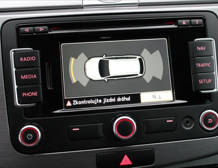 Volkswagen Passat 13