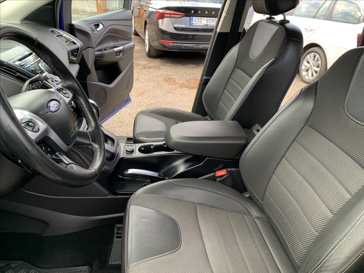 Ford Kuga SUV 1,6 l 134 kw