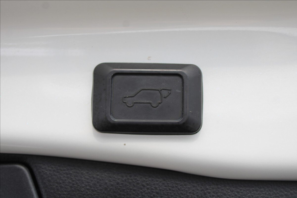 Toyota RAV4 SUV 2,0 l 129 kw