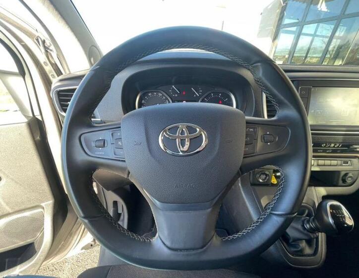 Toyota ProAce Verso 22