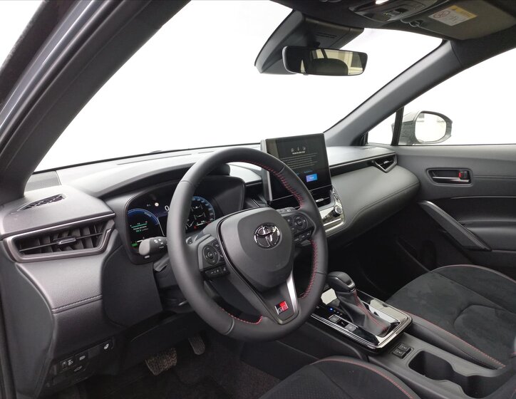 Toyota Corolla Cross CUV 2,0 l 98 kw