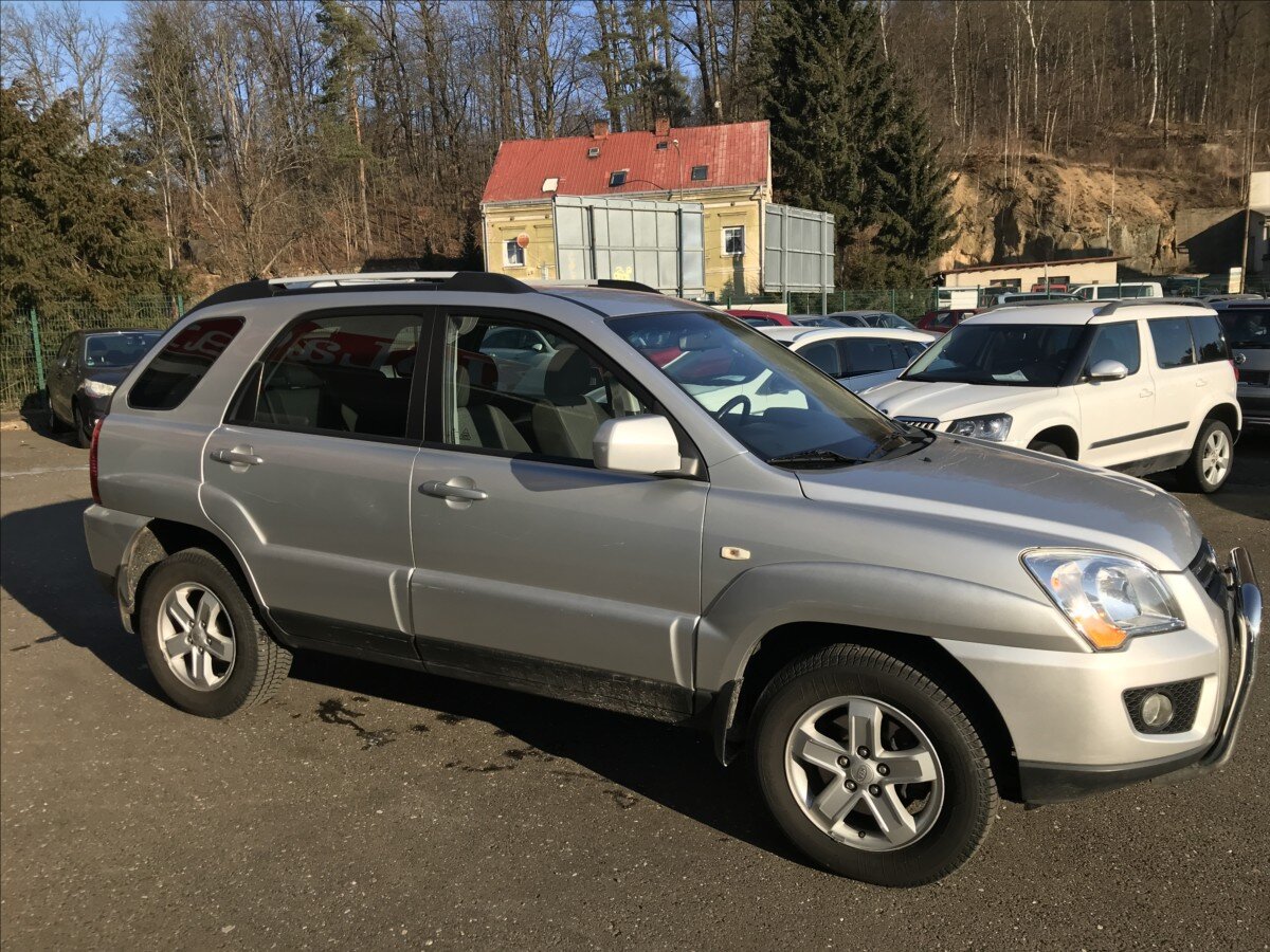 KIA Sportage SUV / Terénní 2,0 l 104 kw