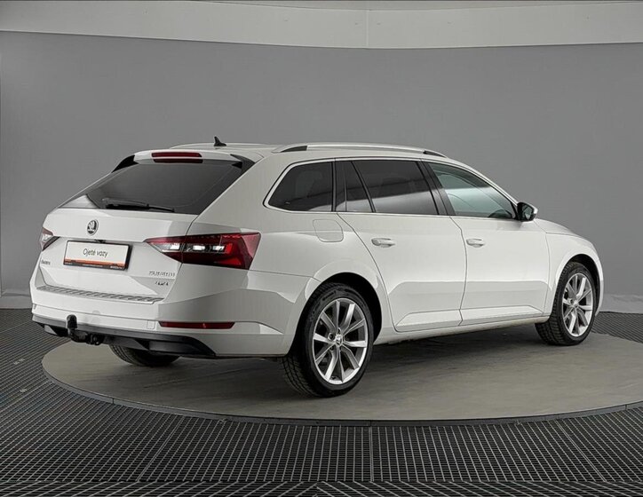 Škoda Superb Kombi 2,0 l 140 kw