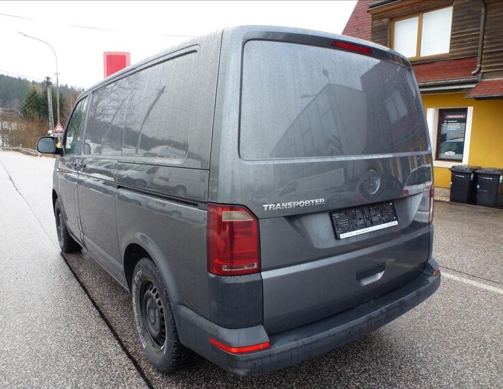 Volkswagen Transporter 12