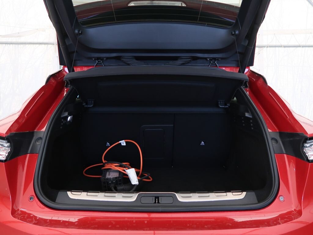 DS Automobiles DS4 Hatchback 1,6 l 132 kw