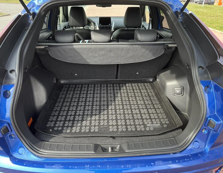 Mitsubishi Eclipse Cross SUV / Terénní 2,4 l 72 kw