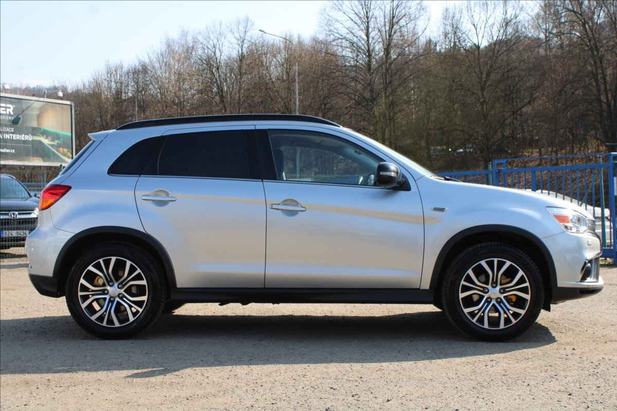 Mitsubishi ASX SUV / Terénní 1,6 l 86 kw