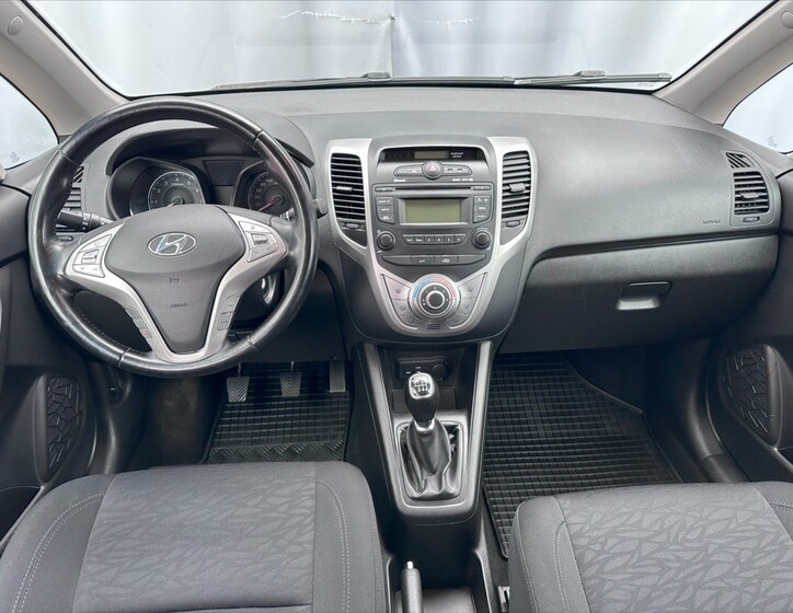 Hyundai ix20 16