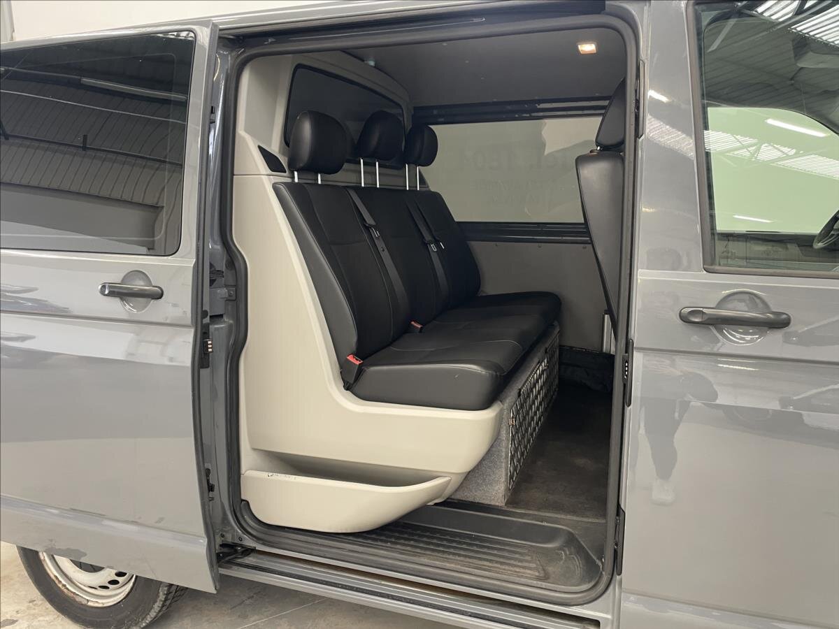 Volkswagen Transporter Kombi 2,0 l 110 kw