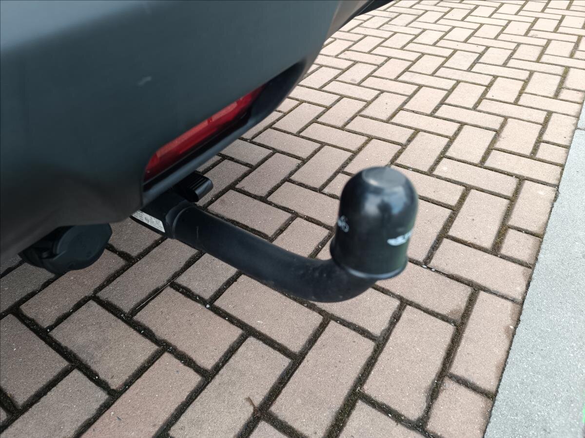 Nissan X-Trail SUV 1,6 l 120 kw