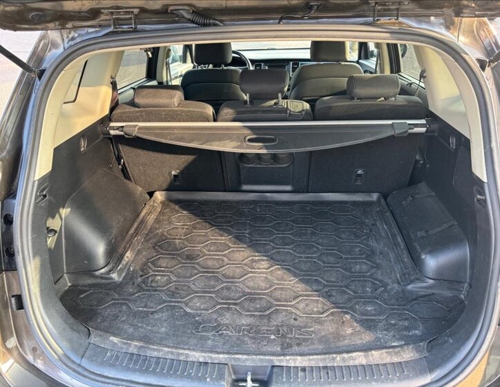 KIA Carens Kombi 1,7 l 104 kw