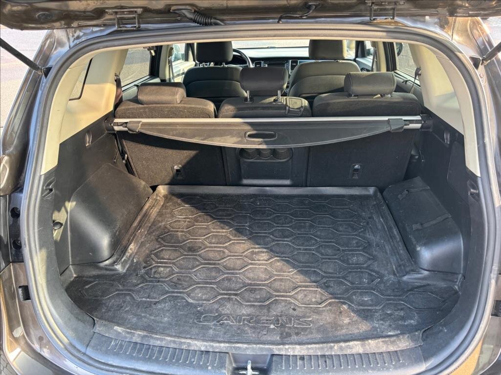 KIA Carens Kombi 1,7 l 104 kw