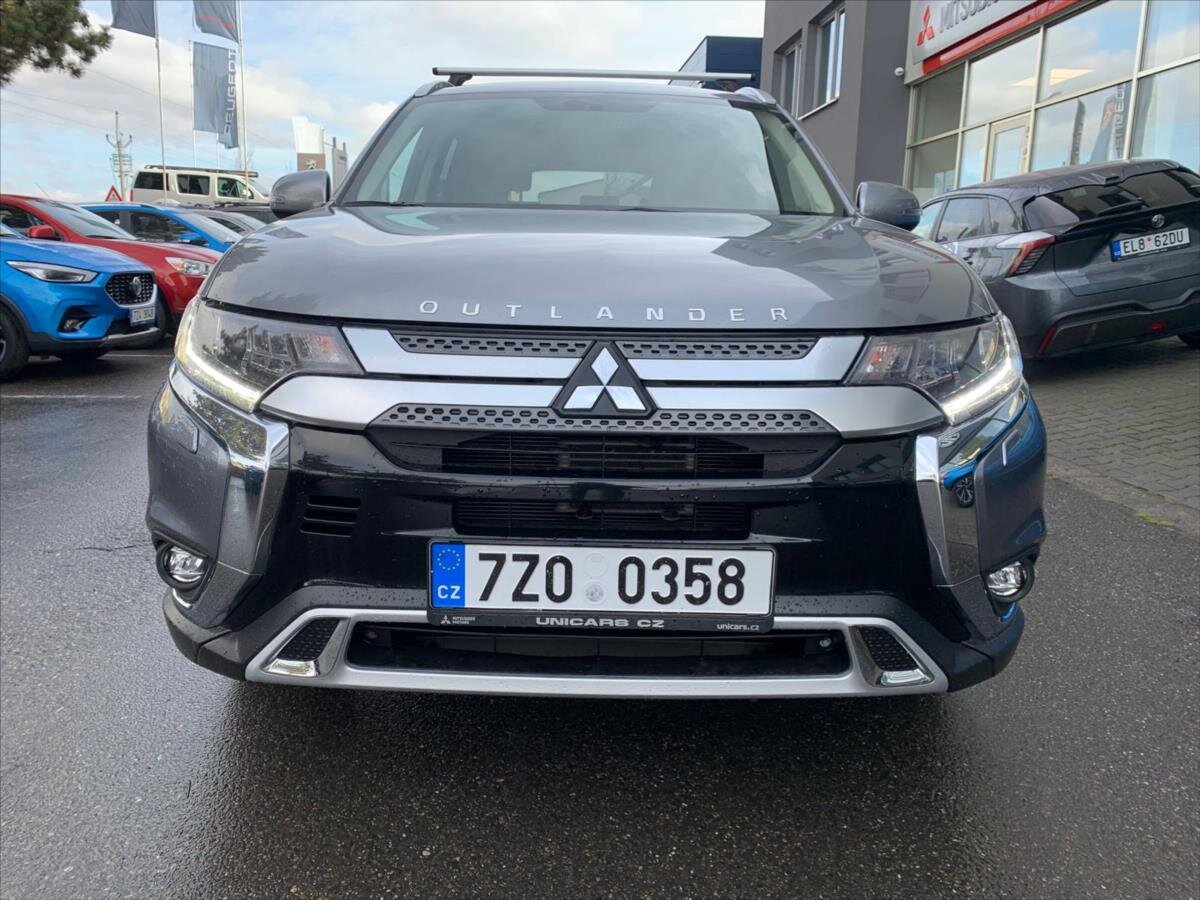 Mitsubishi Outlander SUV 2,0 l 110 kw