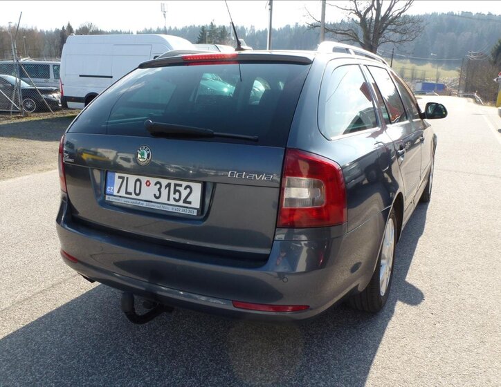 Škoda Octavia Kombi 1,8 l 118 kw