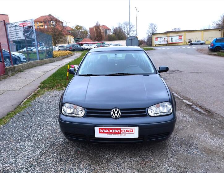 Volkswagen Golf 2