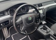 Škoda Superb Kombi 2,0 l 103 kw
