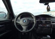 BMW Řada 3 Kombi 3,0 l 180 kw
