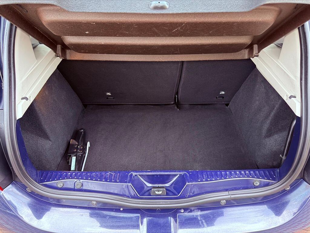 Dacia Sandero Hatchback 1,1 l 55 kw