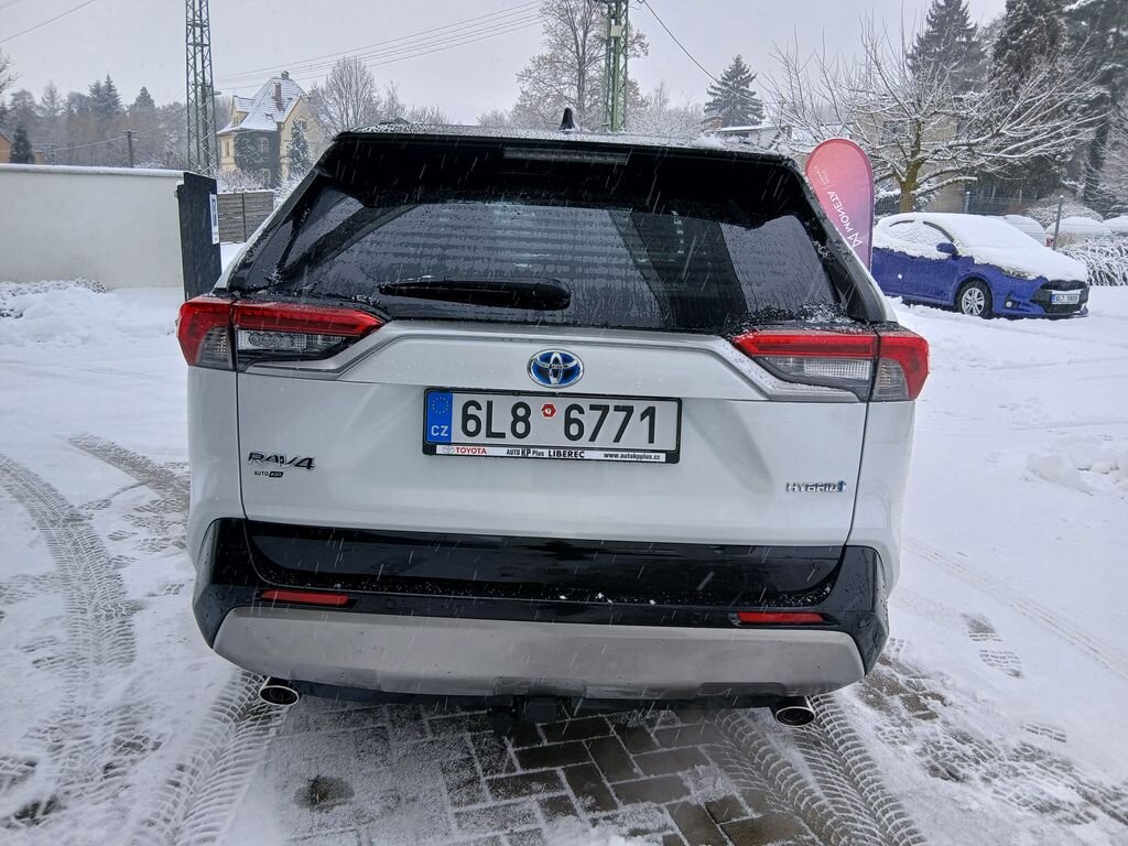 Toyota RAV4 SUV 2,5 l 131 kw