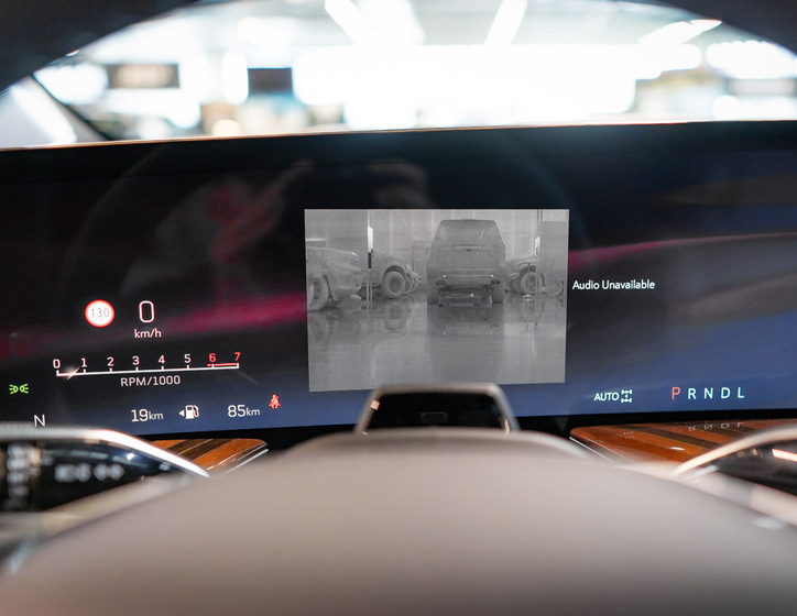 Cadillac Escalade 26