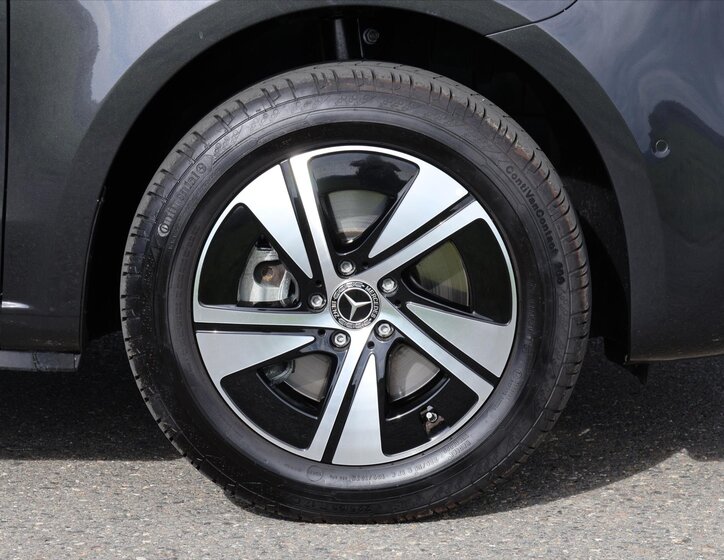 Mercedes-Benz Vito Kombi 2,0 l 174 kw