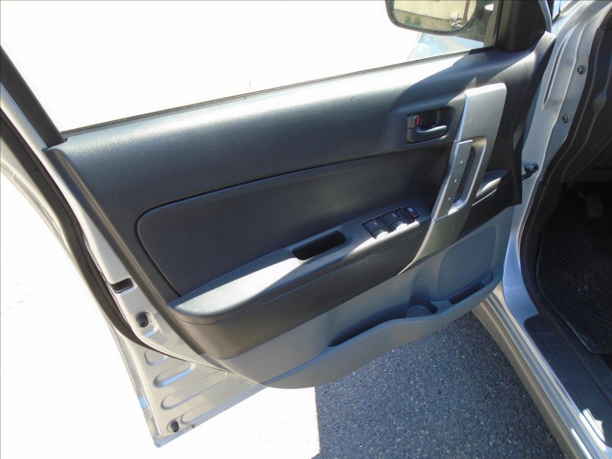 Daihatsu Terios SUV / Terénní 1,5 l 77 kw