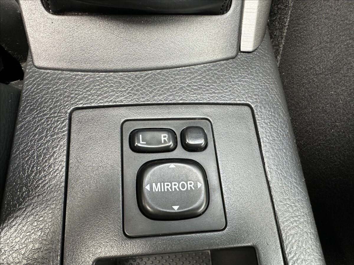 Toyota RAV4 SUV / Terénní 2,2 l 100 kw