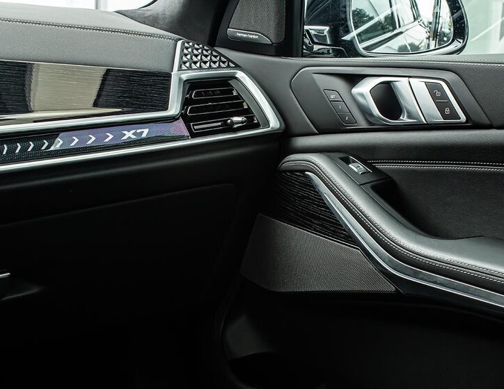 BMW X7 SUV / Terénní 3,0 l 250 kw