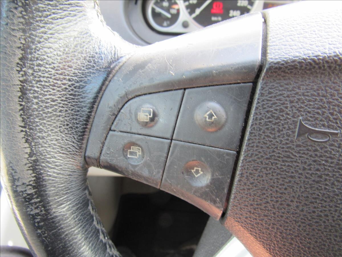 Mercedes-Benz Třídy B Kombi 2,0 l 142 kw