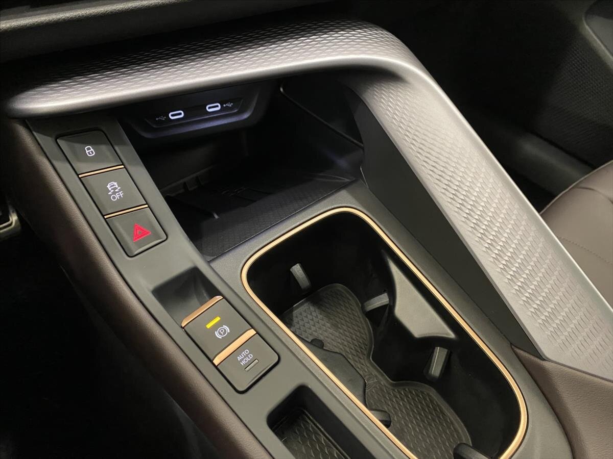 Cupra Terramar SUV 1,5 l 200 kw