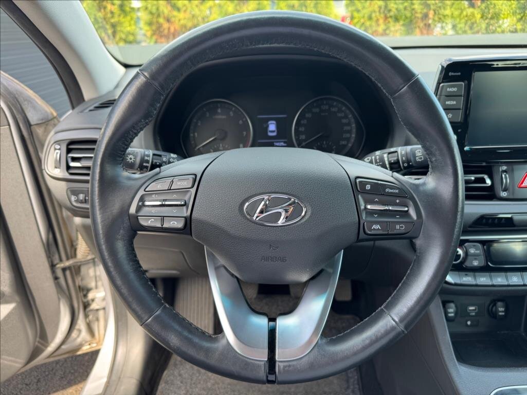 Hyundai i30 Hatchback 998,0 88 kw