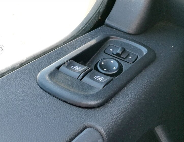 Renault Master Valník 2,3 l 120 kw