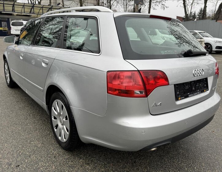 Audi A4 Kombi 2,0 l 103 kw