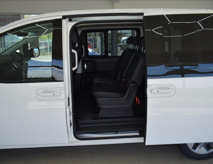 Hyundai Staria MPV 2,2 l 130 kw