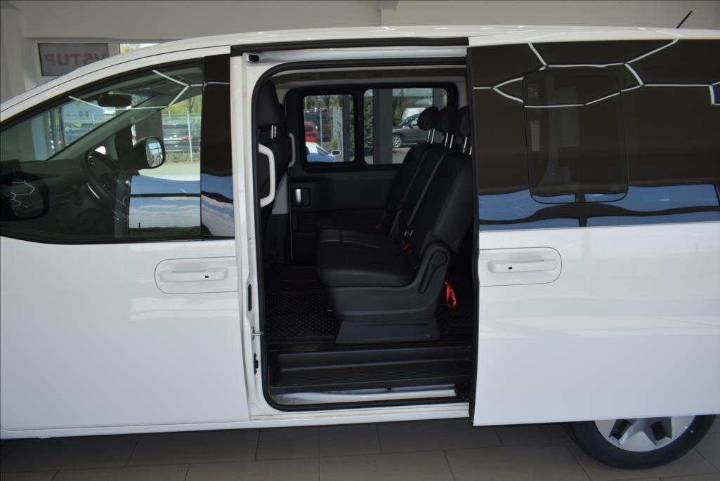 Hyundai Staria MPV 2,2 l 130 kw