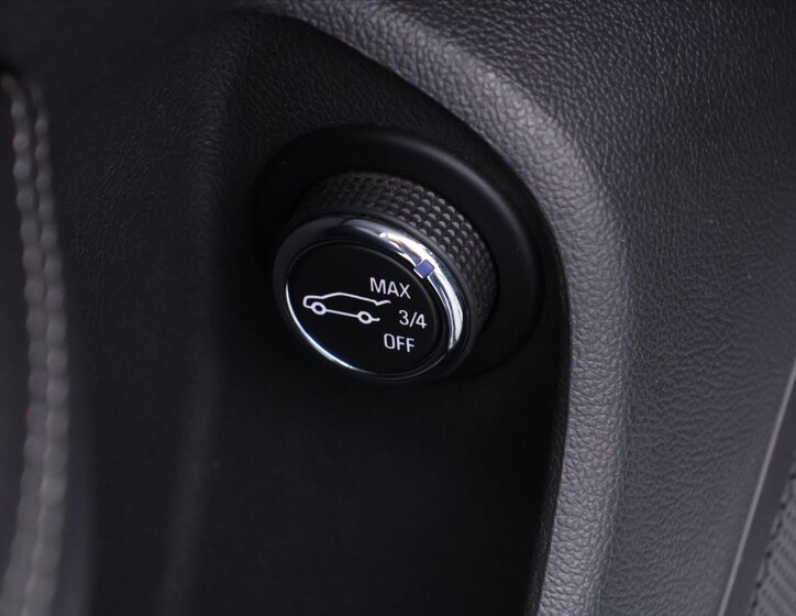 Opel Insignia Kombi 2,0 l 128 kw