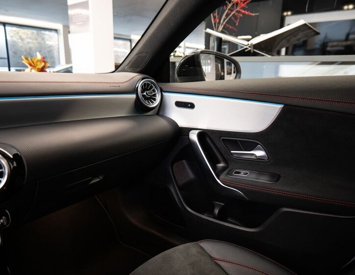 Mercedes-Benz CLA Sedan 2,0 l 110 kw