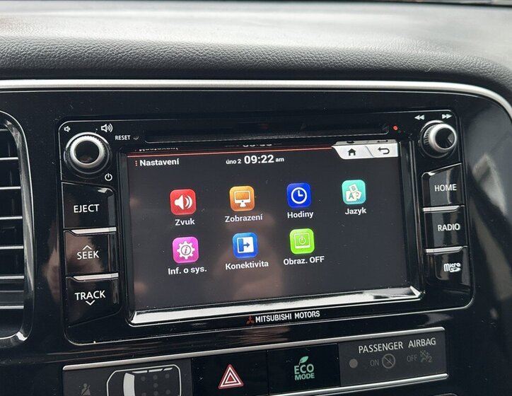 Mitsubishi Outlander SUV 2,0 l 110 kw