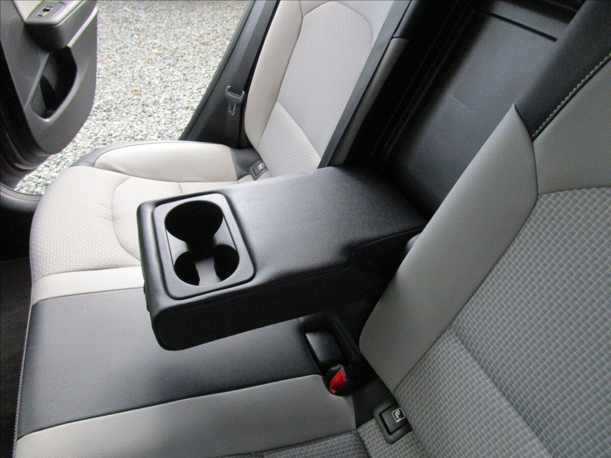 KIA Ceed Hatchback 1,4 l 103 kw