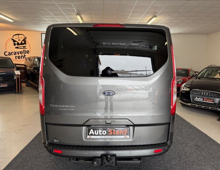 Ford Tourneo Custom MPV 2,0 l 96 kw