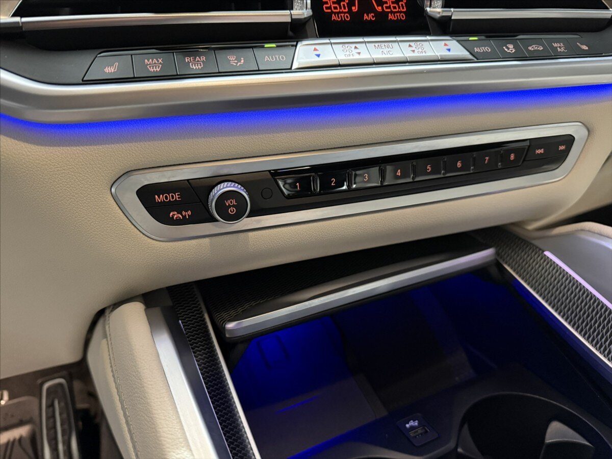 BMW X6 Sedan / Limuzína 3,0 l 250 kw