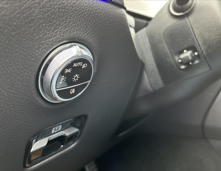 Mercedes-Benz GLC SUV 2,0 l 145 kw