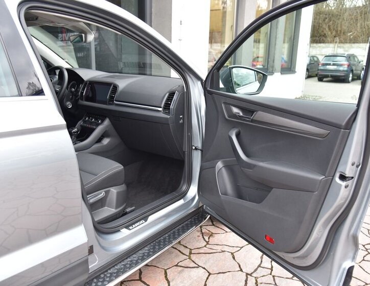Škoda Karoq SUV / Terénní 1,5 l 110 kw