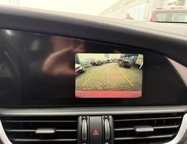 Alfa Romeo Giulia 16