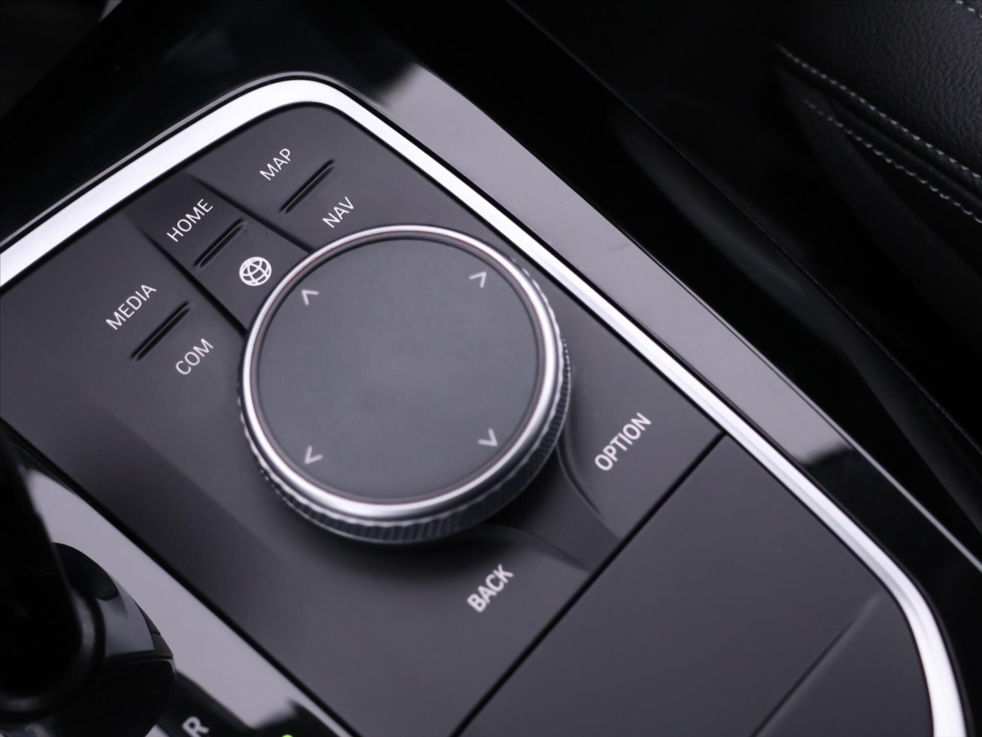 BMW X3 SUV / Terénní 2,0 l 140 kw